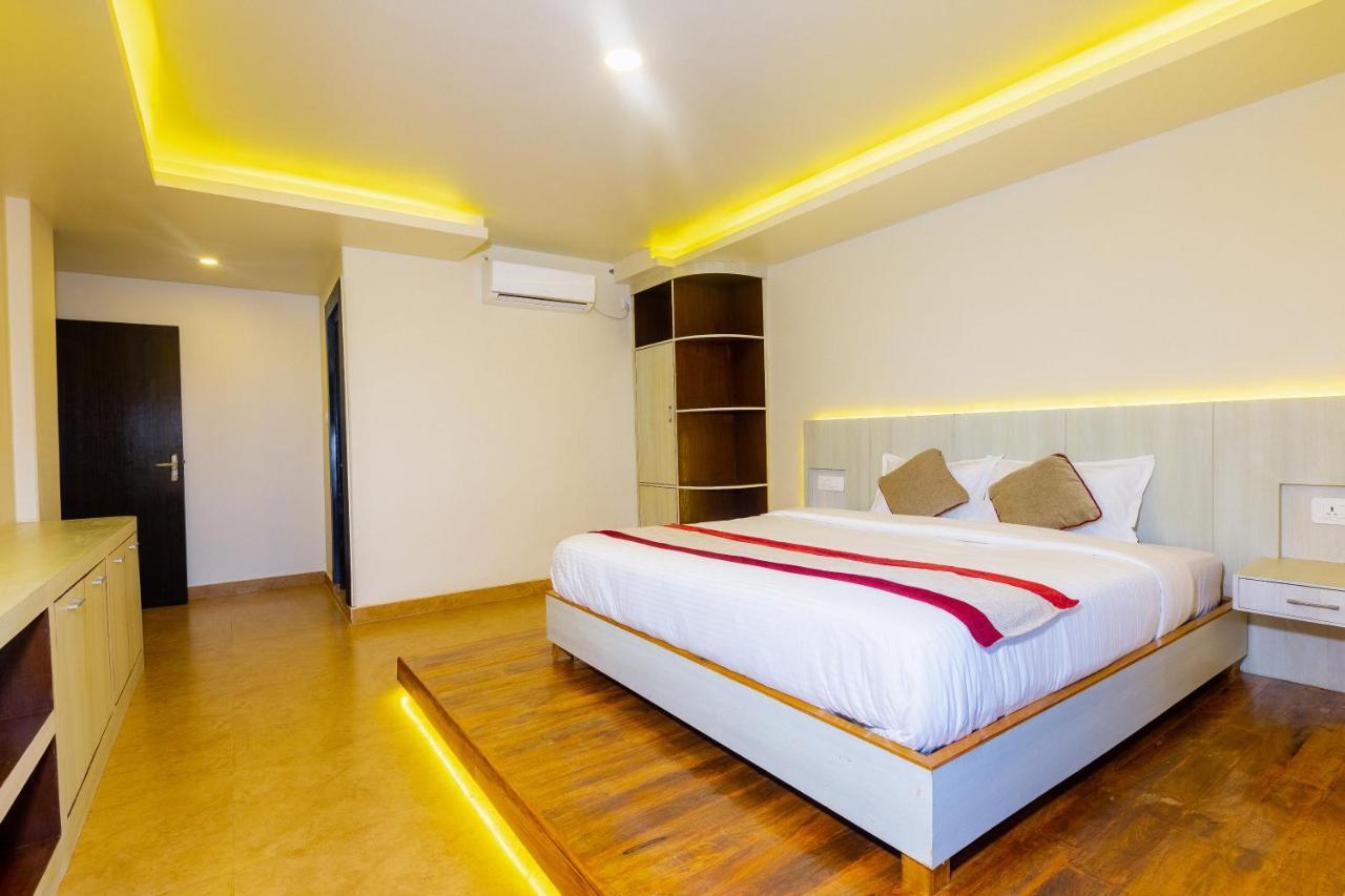 Poms Penthouse Lejlighed Pokhara Eksteriør billede